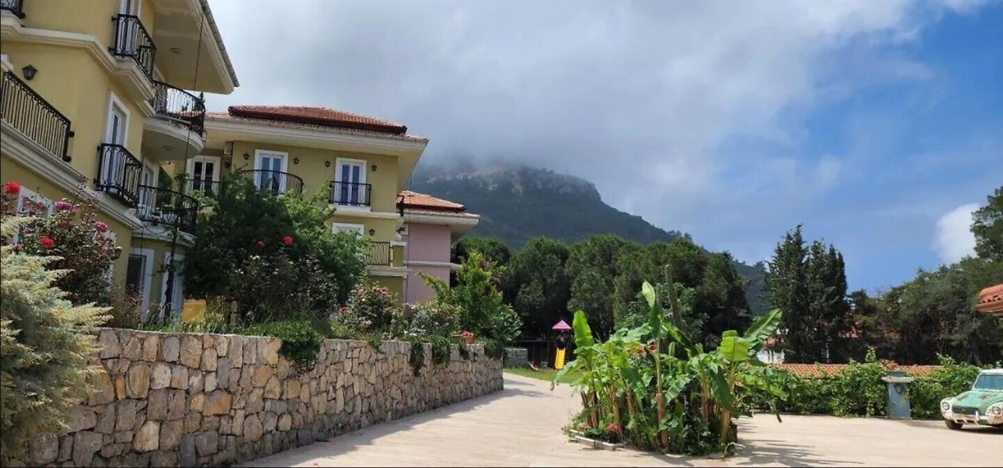 Фотографія Antas Hotel & Deluxe Apartments 4*